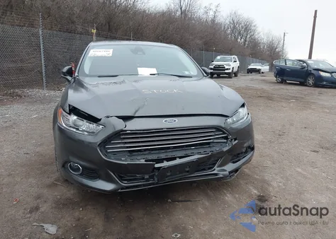 2016 Ford Fusion Titanium z USA, uszkodzony, nr VIN 3FA6P0D99GR162157